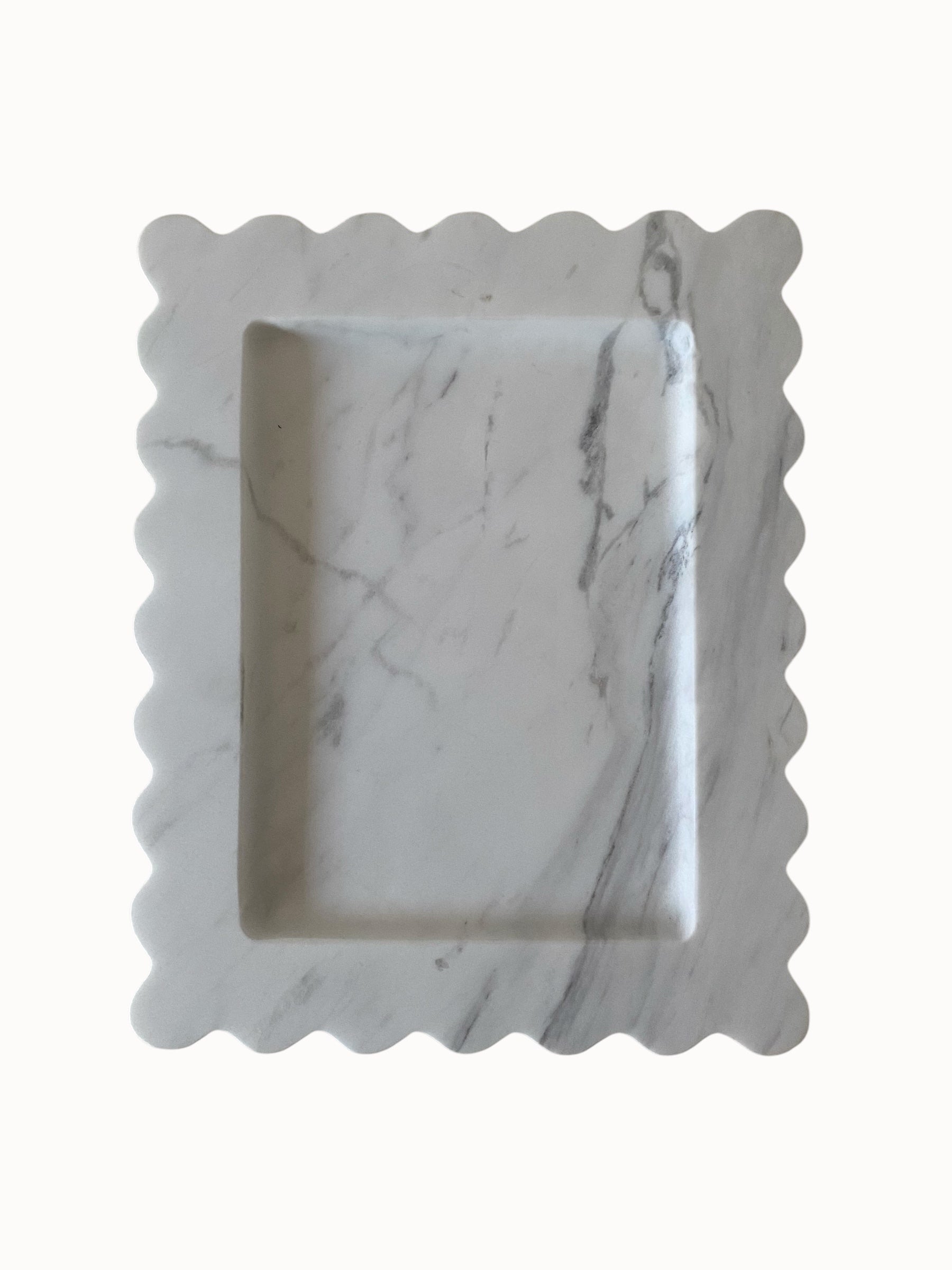 Chantilly Scalloped Tray