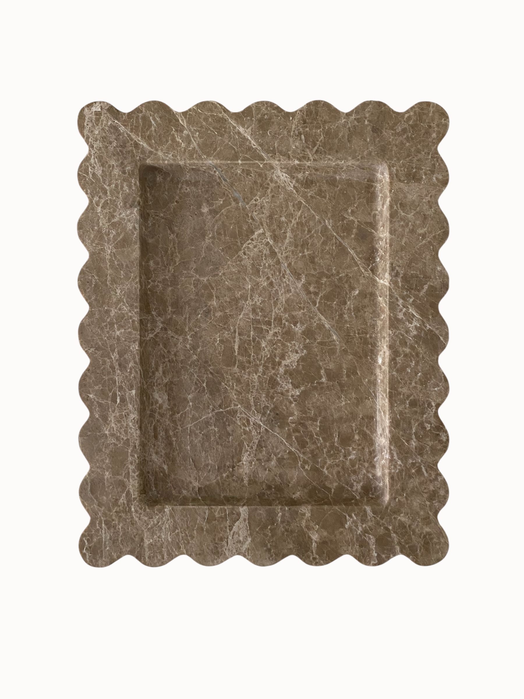 Chantilly Scalloped Tray | Emperador Light
