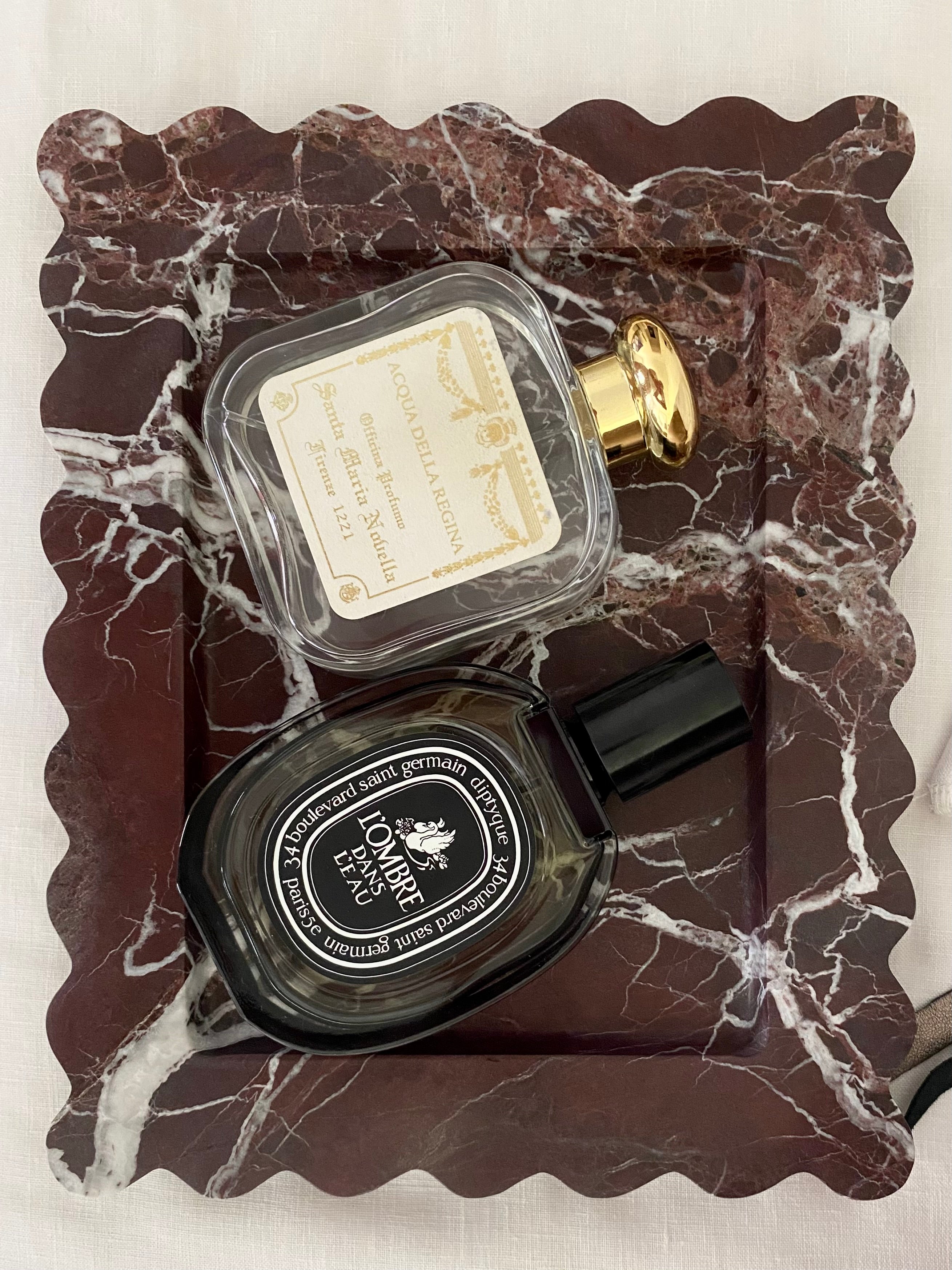 Chantilly Scalloped Tray | Rosso Levanto