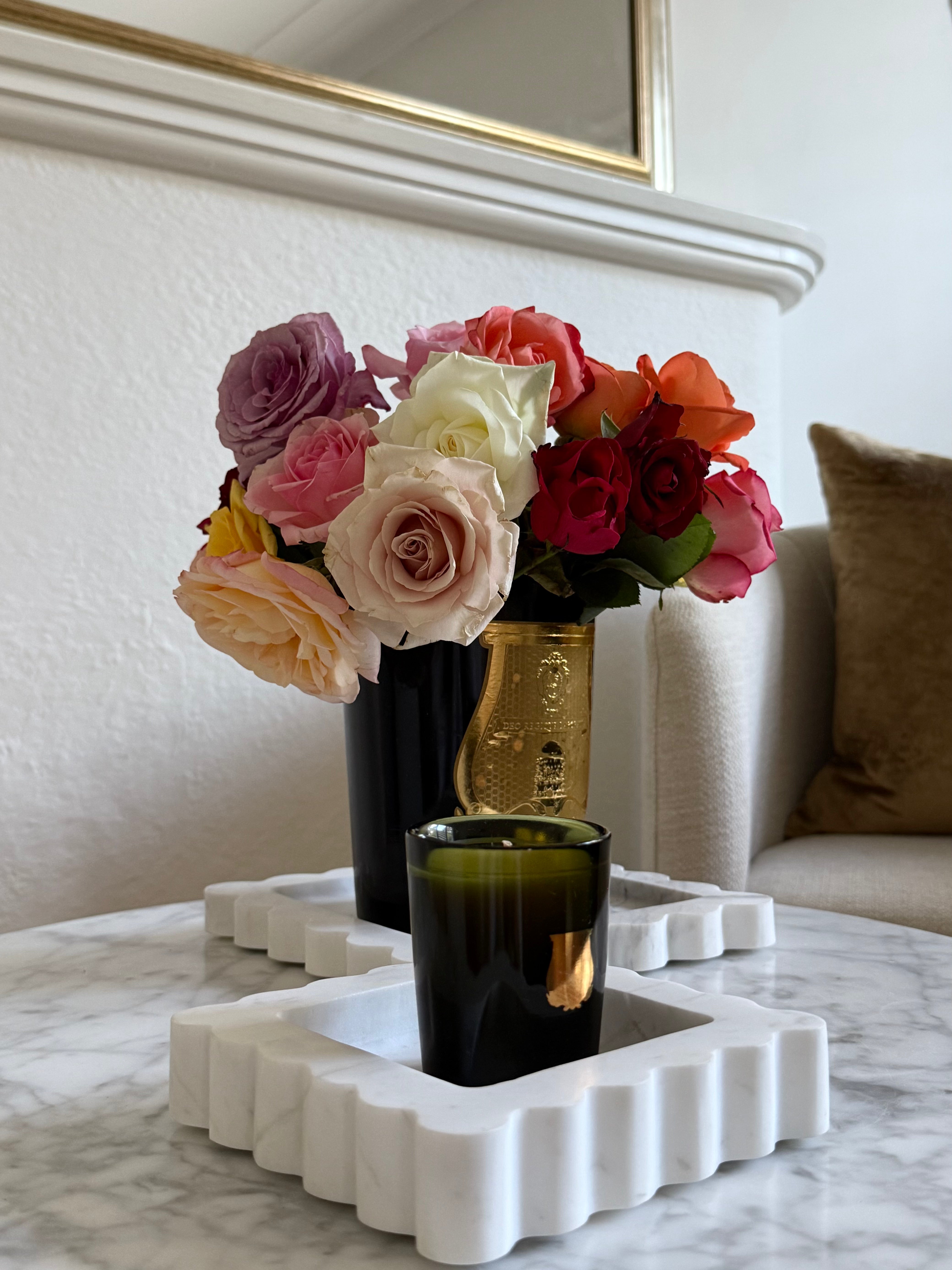 Versailles Scalloped Tray Medium | Volakas White